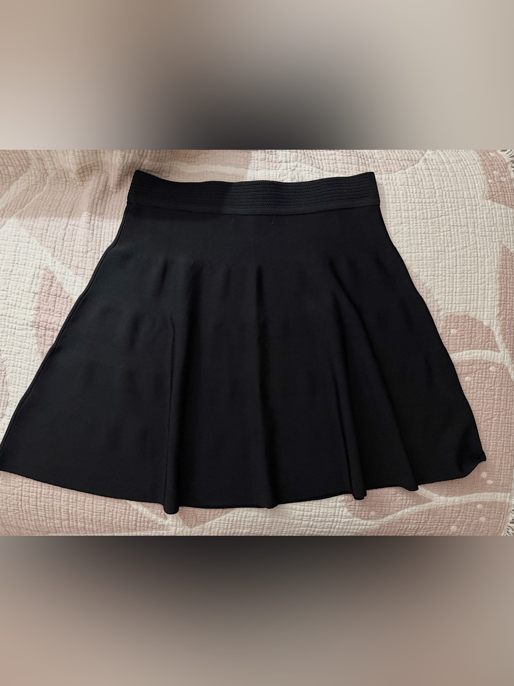 WILLOW & THREAD STRETCHY BLACK FLARED SKIRT